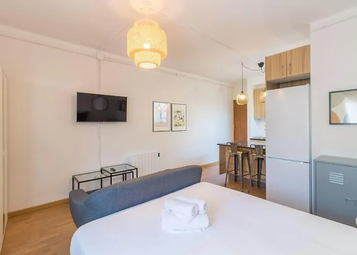 Bebarceloner Sant Andreu Apartments - Studio